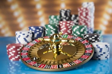 komandan jitu platform interface showing sportsbook, live dealer, and slot game options